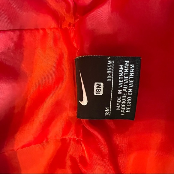 Nike Blue and Red Puffer Jacket Sporty Quilted Design - Picture 4 of 4